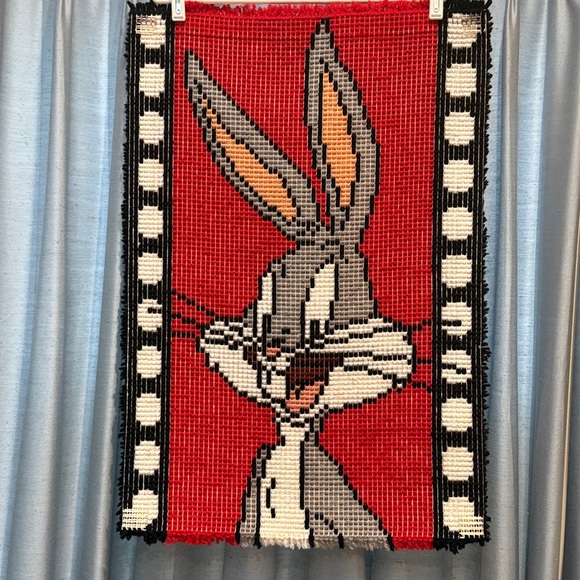 Vintage Bugs Bunny from Looney Tunes "Bugs on Film" Latch Hook Rug Handmade 29" - Picture 2 of 8